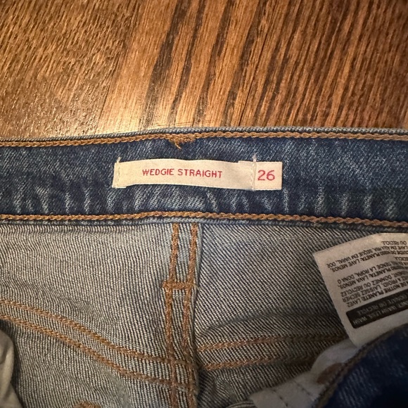 Levi’s Wedgie Straight Fit Jeans Size 26 - Picture 6 of 6